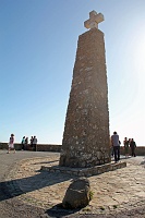  The coordinates, 38°47′N 9°30′W, are inscribed on the stone plaque on the monument.
