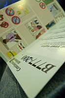  777-200 safety card