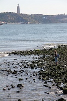  O Tejo, Off Praça do comercio