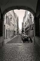 Off Praça de D. Pedro IV
