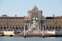  Praça do comercio from the Tejo