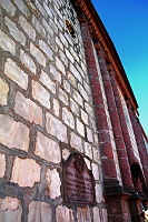  Santa Barbara Mission