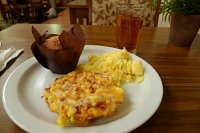  Breakfast at Homewood Suites: Bacon/egg/cheese breakfast pizza, scrambled eggs, freshly baked blueberry muffin, and apple juice