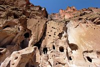  Cliff dwellings