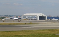  Newark International Airport (EWR)