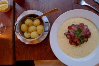  Stekt sidfläsk med löksås (fried salted bacon w/ creamy onion sauce) och potatis at Pelikan Restaurant