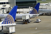  UA 737s