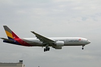  New Asiana 777 on final approach at Paine Field