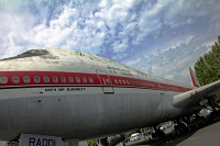  First 747