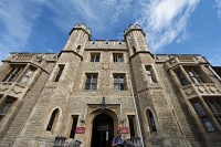  Tower of London