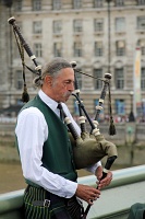  Bagpiper, Westminster Bridge