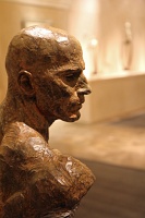  Viktor Kee Bust by Richard MacDonald, Bellagio
