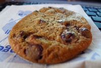  Freshly baked chocolate chip cookie, United Airlines First Class
