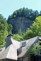  Multnomah Falls Lodge