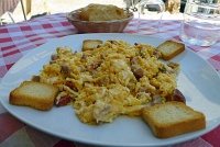  Scrambled eggs with chorizo and cured ham, Toledo