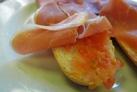  Cured ham on toast with tomato spread, Madrid