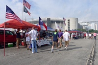  Tailgating facing Reliant Astrodome