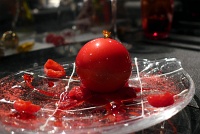  La framboise: Fresh raspberry surprise inside white chocolate sphere, yuzu ice cream