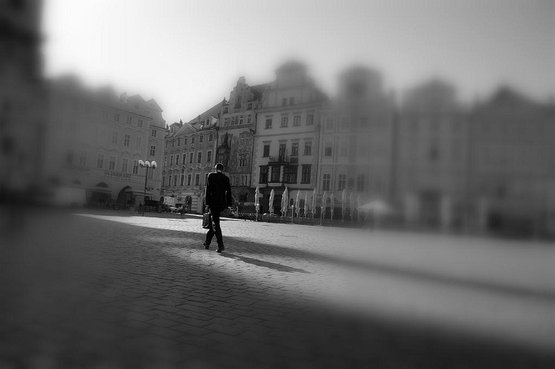 00813